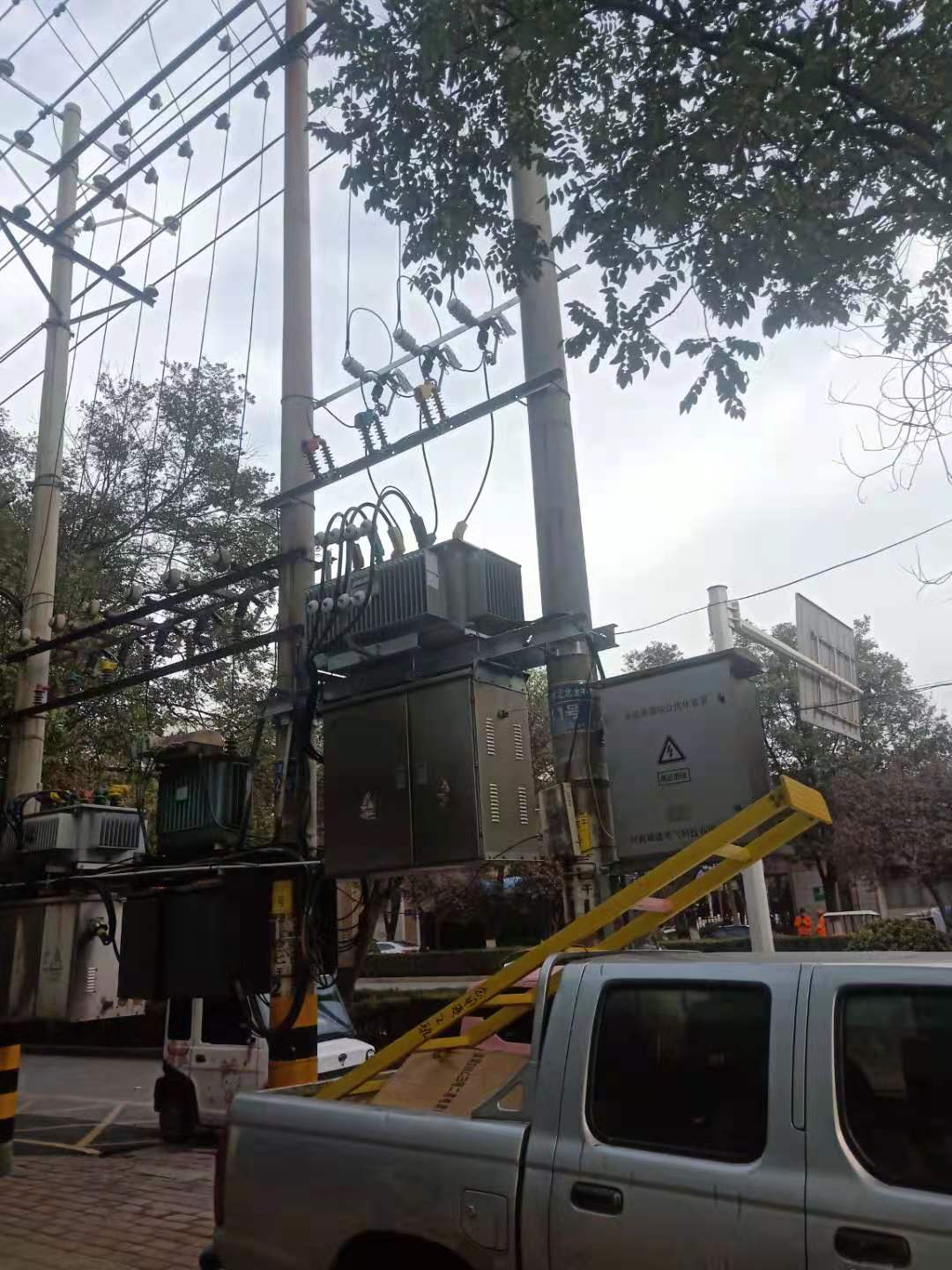 高潮H跪趴扩张调教男男视频