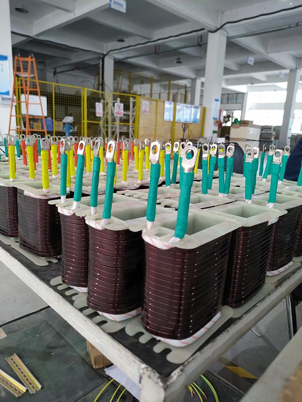 高潮H跪趴扩张调教男男视频