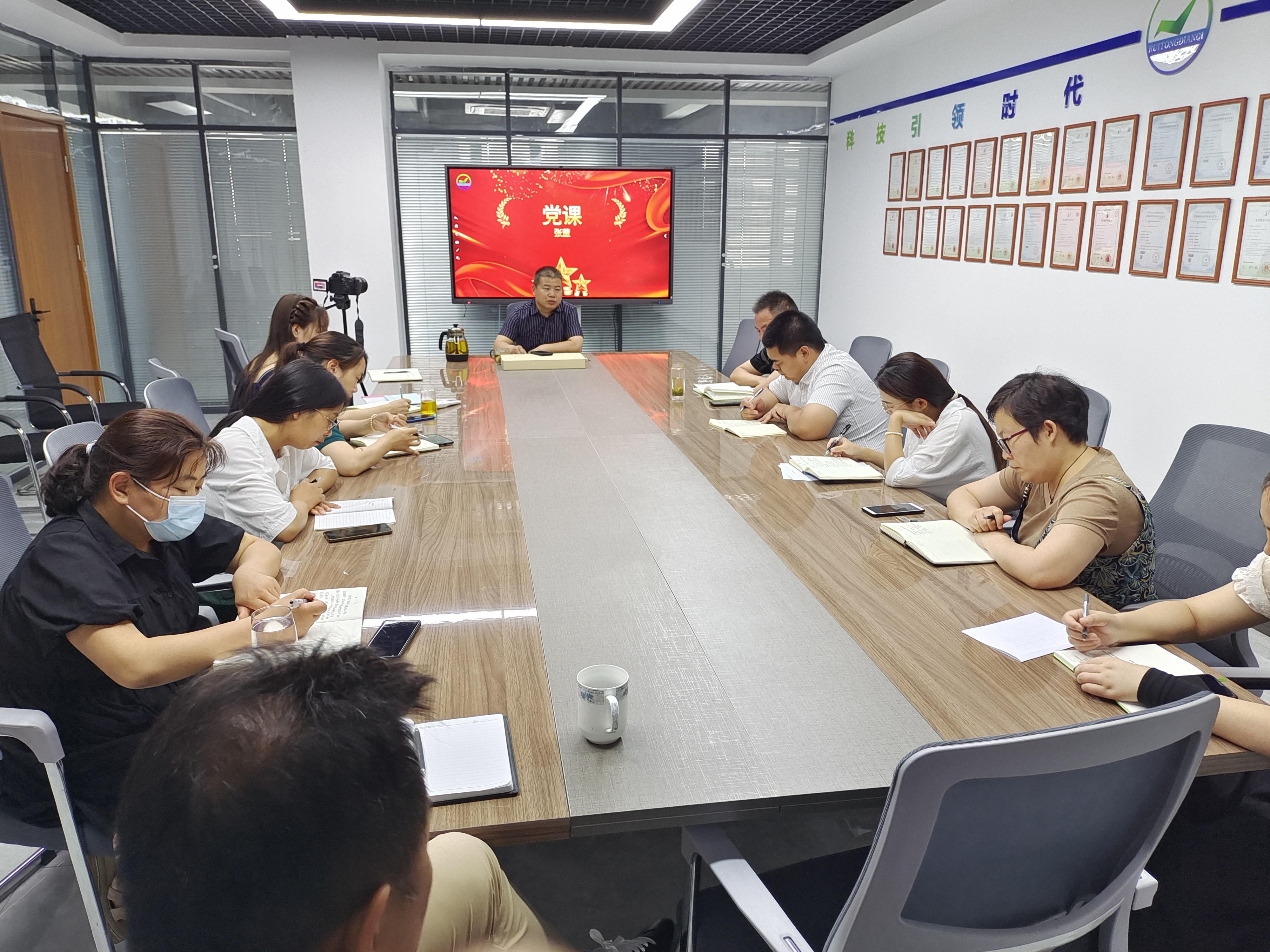 高潮H跪趴扩张调教男男视频