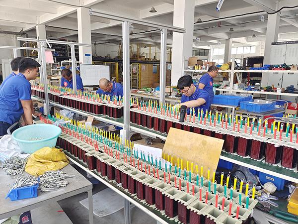 高潮H跪趴扩张调教男男视频