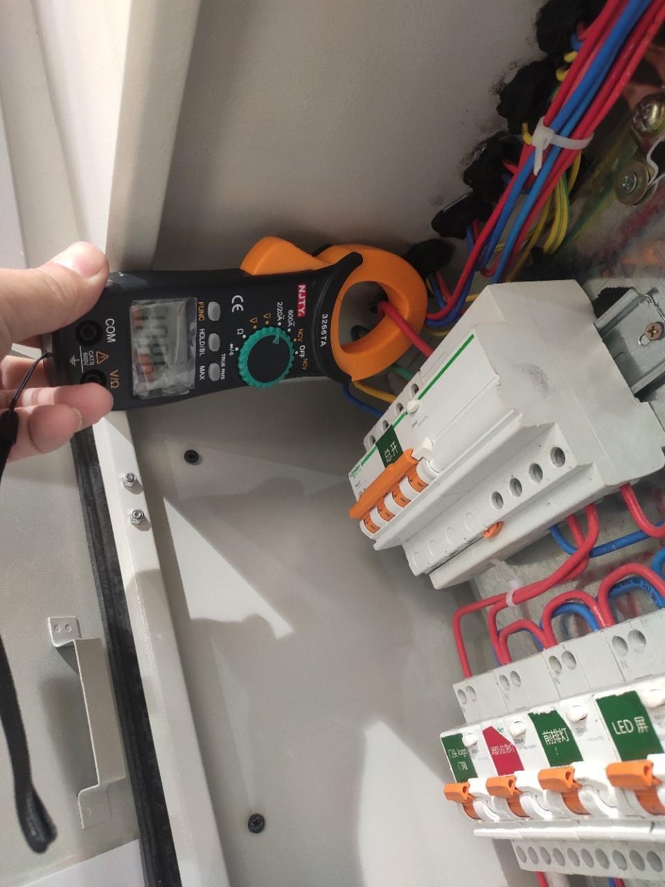 高潮H跪趴扩张调教男男视频